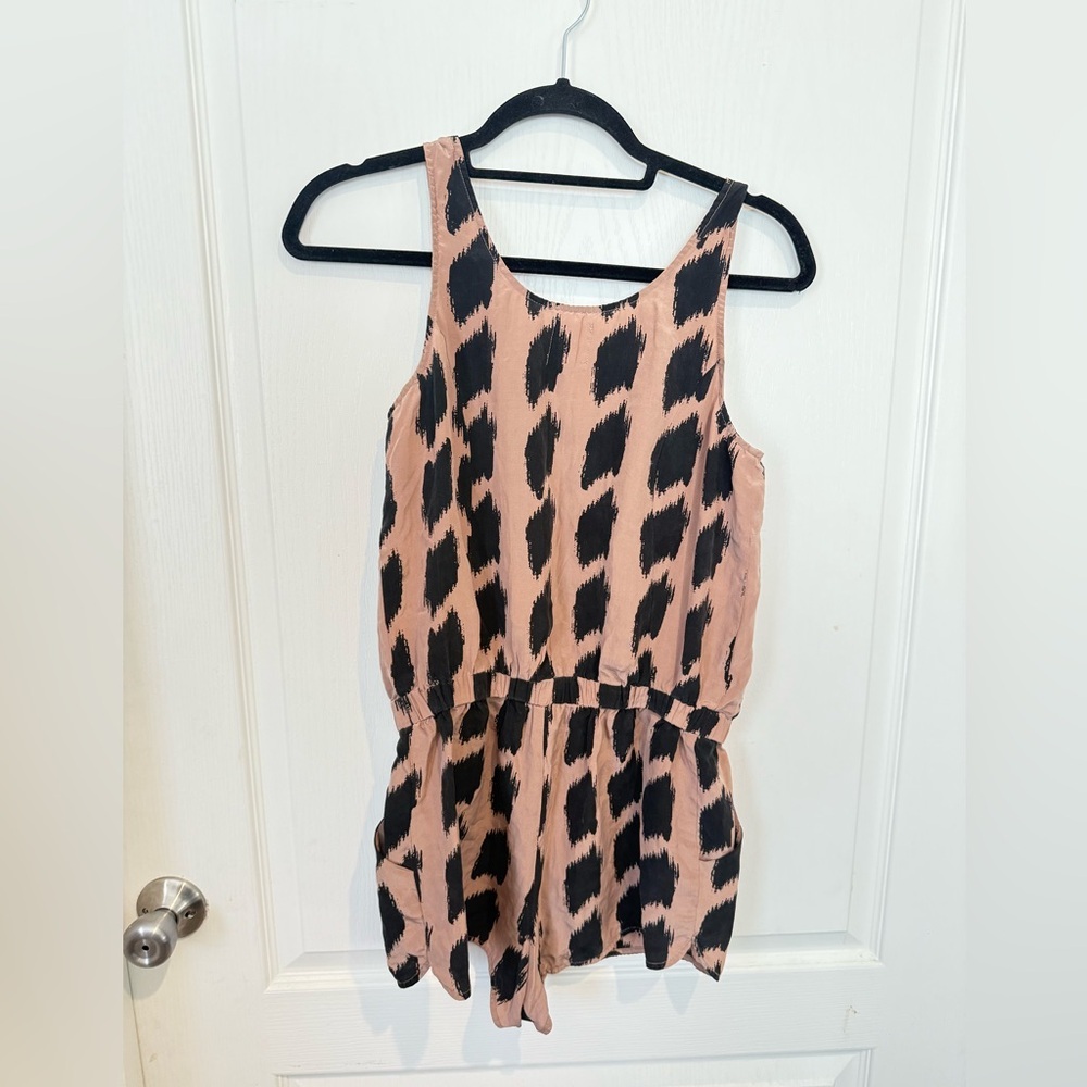 Sunshine & Shadow Tan and Black Patterned romper - Picture 3 of 3